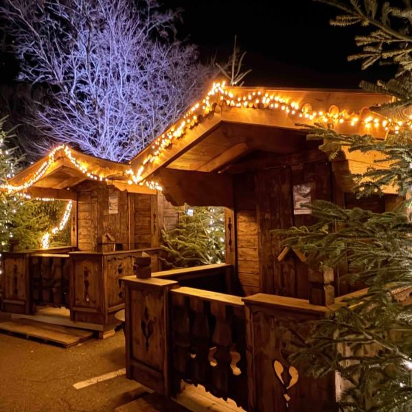 Dia de Muertos im Hotel Egerkingen
Am Samstag, 31.10.2026 lädt das Hotel Egerkingen zum Dia de Muertos ein.
Beginn ab 18.00 Uhr.
Ab November folgt im Hotel Egerkingen das Chaletdorf mit Fondue und Raclette.
Alle Angaben und Anmeldung beim Veranstalter:
https://www.hotelegerkingen.ch/veranstaltungen
#egerkingen #egerkingentourismus #diademuertos #regiongäu #solothurn
